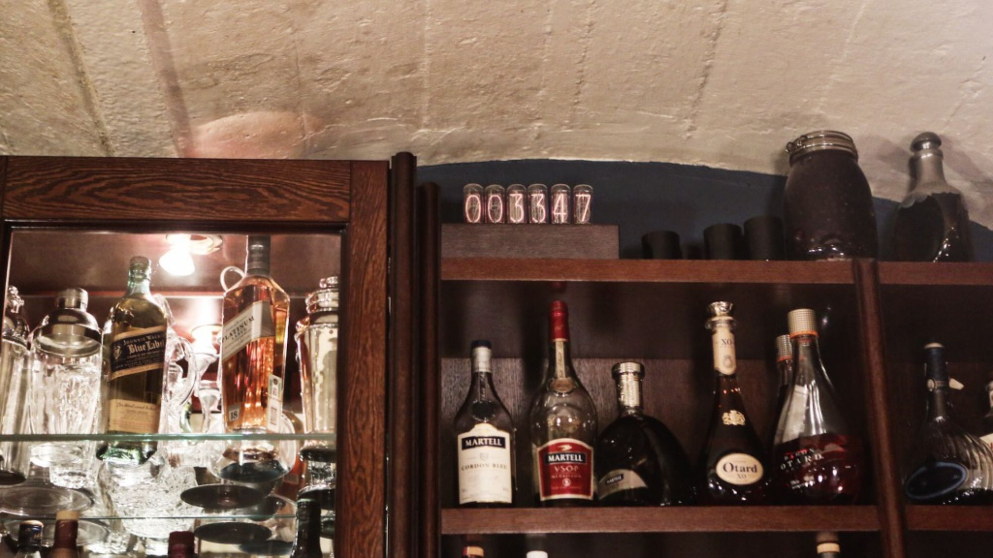 «У нас стоит счетчик именно на этот коктейль, – это наш хедлайнер. Я придумал его два года назад, за это время мы продали почти 3500 порций»